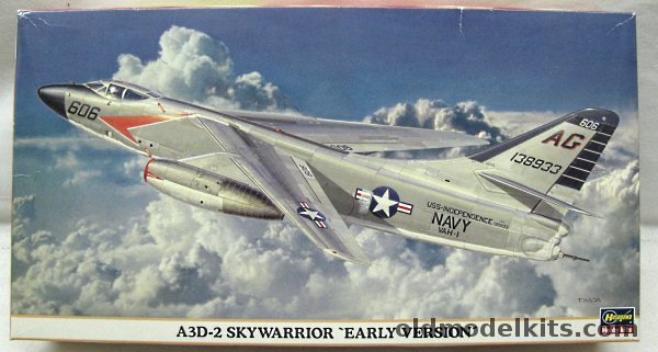 Hasegawa 1/72 A3D-2 Skywarrior Early Version - VAH-1 USS Independence or VAH-9 USS Saratoga, 00029-3300 plastic model kit